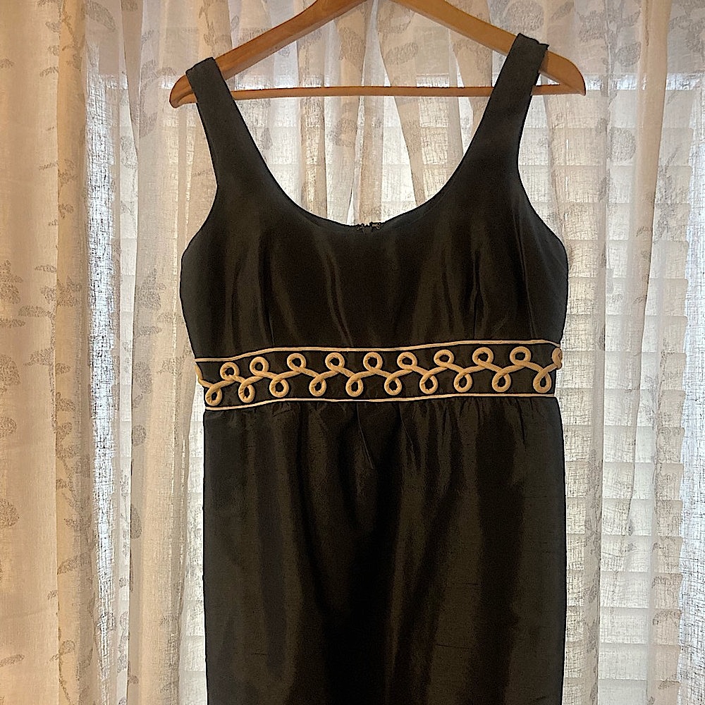 Vineyard Vine Silk dress size 8.
